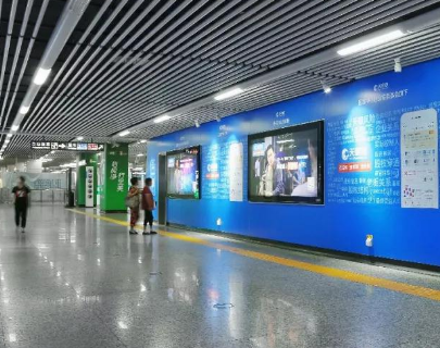 地鐵站不同區(qū)域對室內全彩led顯示屏要求有哪些？